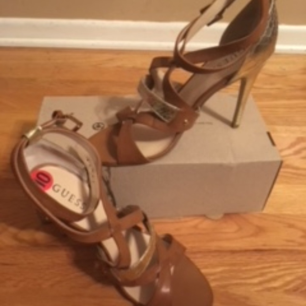 Guess Brown & Gold snake print Heels NEVER WORN